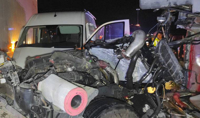 Bolu Dağı'nda zincirleme trafik kazasında 15 kişi yaralandı