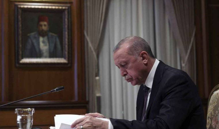 Orhan Bursalı, Erdoğan'ın 'Abdülhamid' düşkünlüğünü yazdı: 'Abdülhamit sevgisinin üç kaynağı