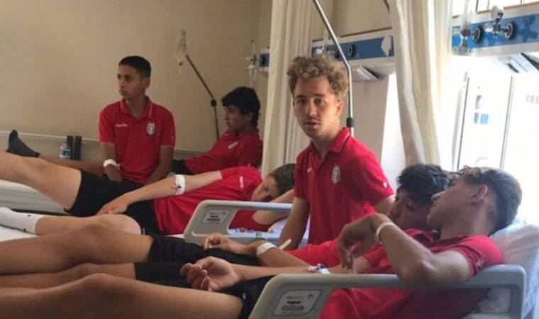 Zehirlenme şüphesiyle hastaneye giden futbolcular taburcu edildi