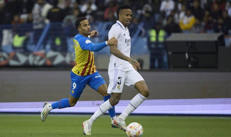 İspanya Süper Kupası'nda Valencia'yı penaltılarda eleyen Real Madrid finale kaldı