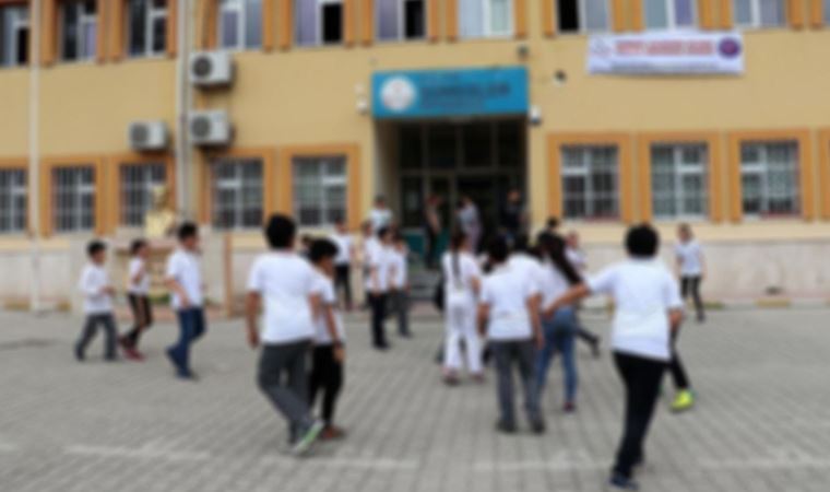 Ayrımcı müdür için yeni iddia