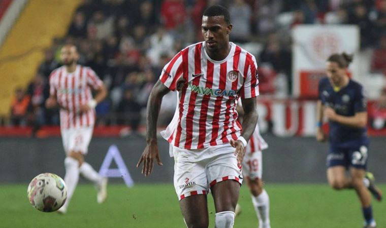 Antalyaspor'dan transfer açıklaması: Haji Wright için 8 kulüple görüşüyoruz