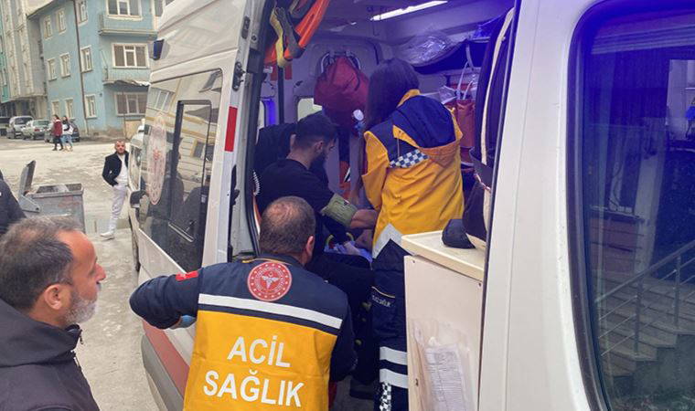 Oynadığı tabanca ateş aldı: 3 yaralı