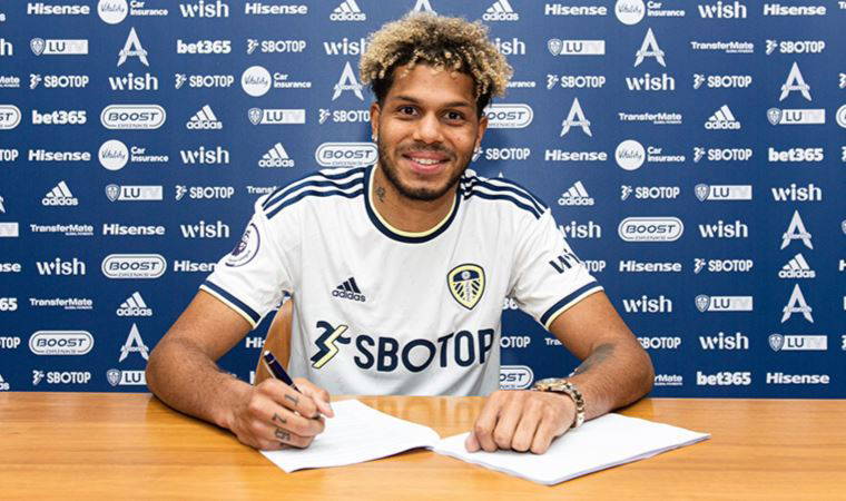 Leeds United, Fransız forvet Georginio Rutter'i transfer etti