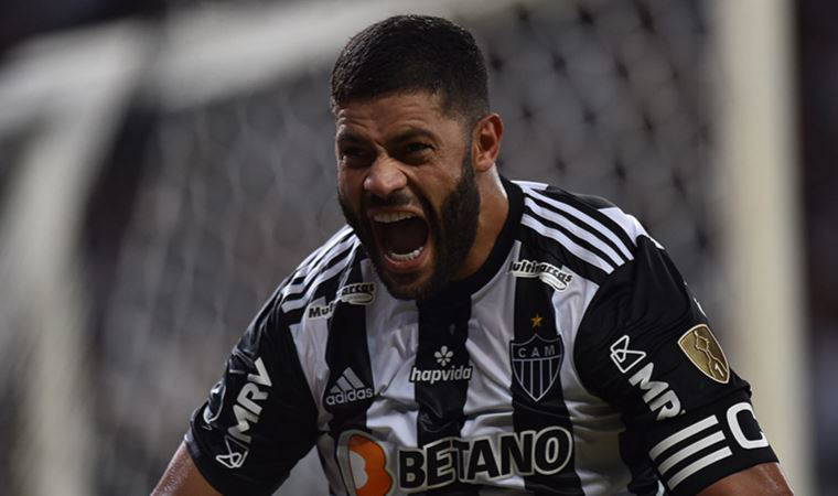 Sinan Engin'den flaş transfer iddiası: Hulk'u bitirdiler