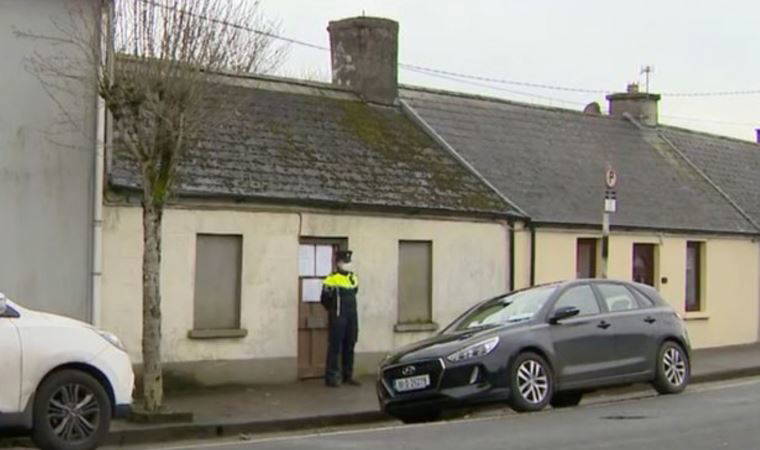 İrlanda'da eski bir evde 20 yılı aşkın olduğu düşünülen bir ceset bulundu