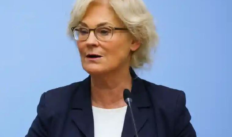 Alman Savunma Bakanı Christine Lambrecht kimdir, neden istifa etti?