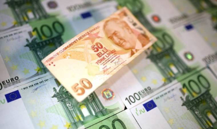 TL geçen yılı yaklaşık yüzde 30 değer kaybı ile tamamladı: Dolar ve Euro ne kadar oldu? (2 Ocak 2023)
