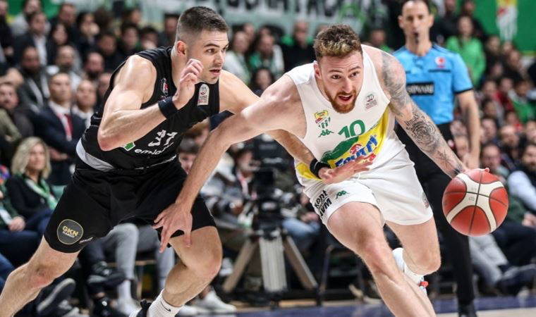 Beşiktaş deplasmanda kayıp: Frutti Extra Bursaspor 88-74 Beşiktaş Emlakjet
