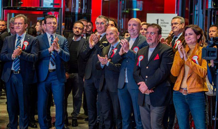 Prof. Dr. Selçuk Şirin’in başlattığı ‘1 Milyon Kitap Projesi’ne Tunç Soyer’den destek