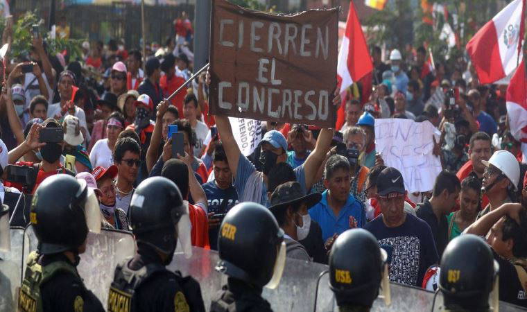 Peru'da protestolarda ölenlerin sayısı 59'a çıktı