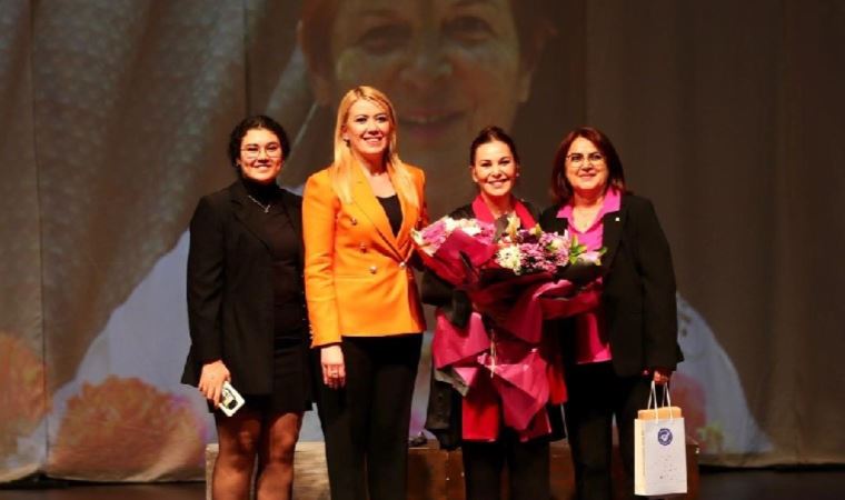 'Ben Türkan Saylan’ gösterisi ayakta alkışlandı