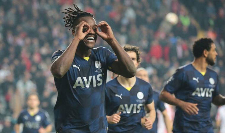 Michy Batshuayi Fenerbahçe'yi sırtladı: Antalyaspor 1-2 Fenerbahçe