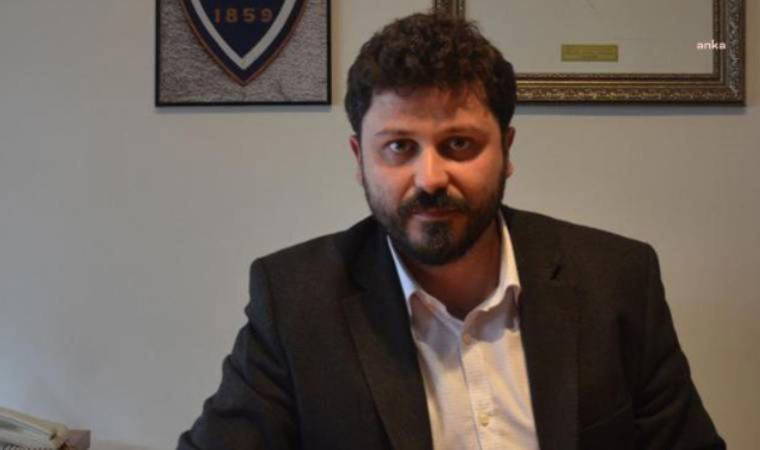 ‘Barış akademisyeni’ Dinçer Demirkent hakkında göreve iade kararı