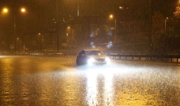 İstanbul’da sağanak etkili olmaya başladı