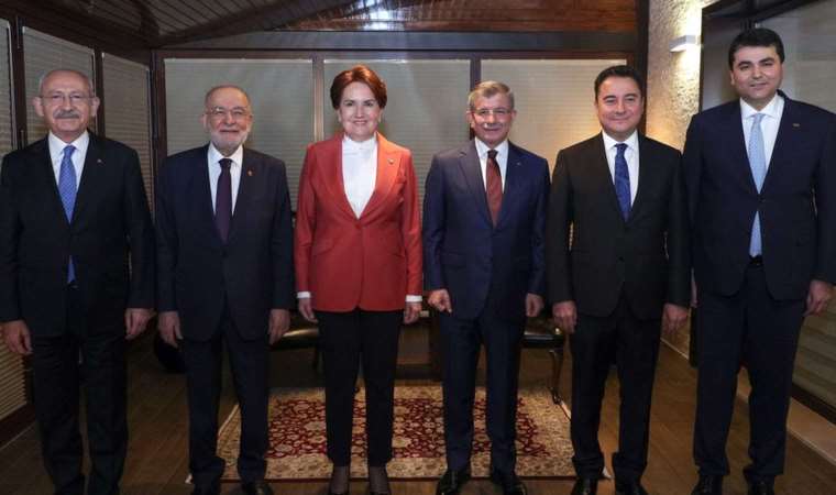 Kılıçdaroğlu: 'Güçlendirilmiş parlamenter sistem çalışmasını Numan Kurtulmuş'a takdim ettik'