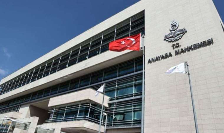 AYM 'makul sürede yargılanma hakkının ihlali' başvurularını incelemeyecek