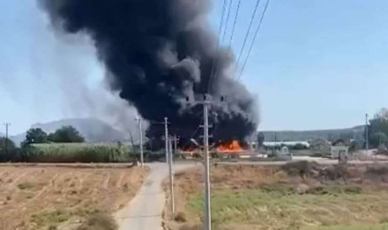 Gökyüzü kara dumanlarla kaplandı... 1 kişi yaralandı!