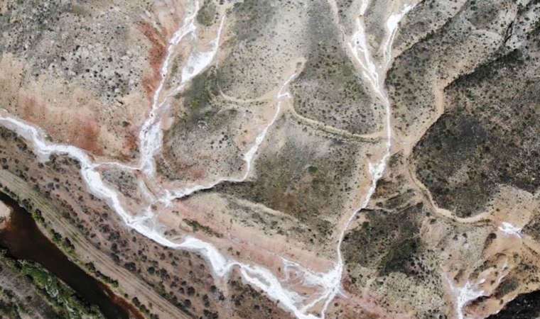 Tam bir 'mineral' deposu... Yerin 1300 metre altından çıkıyor, 11 ülkeye ihraç ediliyor