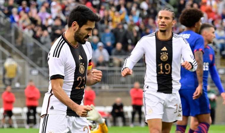 Almanya, yeni hocasıyla ABD'yi deplasmanda yıktı!