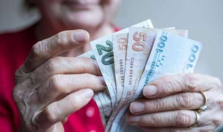 Emekli ikramiyesi ne zaman yatacak? 5 bin TL emekli ikramiyesi yattı mı? 29 Ekim cumhuriyet Bayramı ikramiyesi şartları ne?