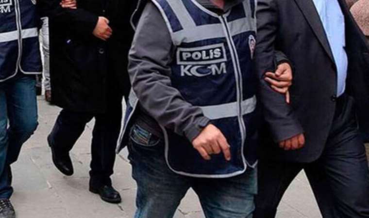 YSP kongresinde 'Öcalan' posteri açanlar gözaltına alındı