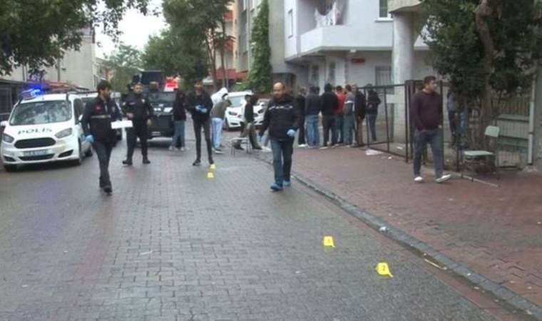 Esenyurt’ta kıraathaneye silahlı saldırı: 2 yaralı