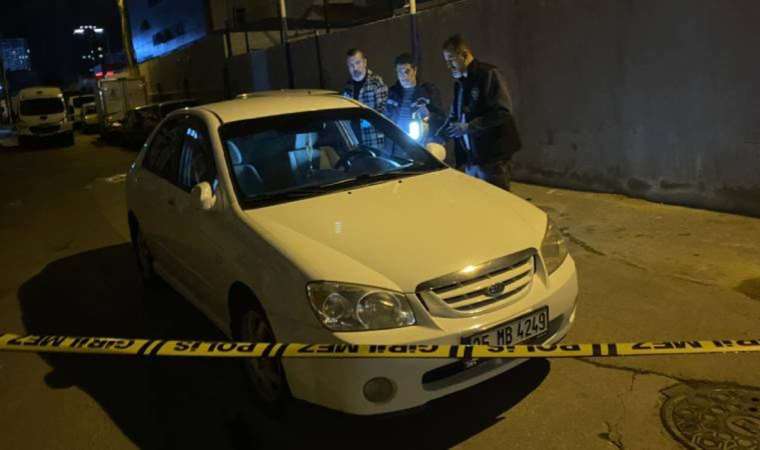 Babasının tartıştığı kişilere bıçakla saldırdı: 1 ölü, 1 yaralı!