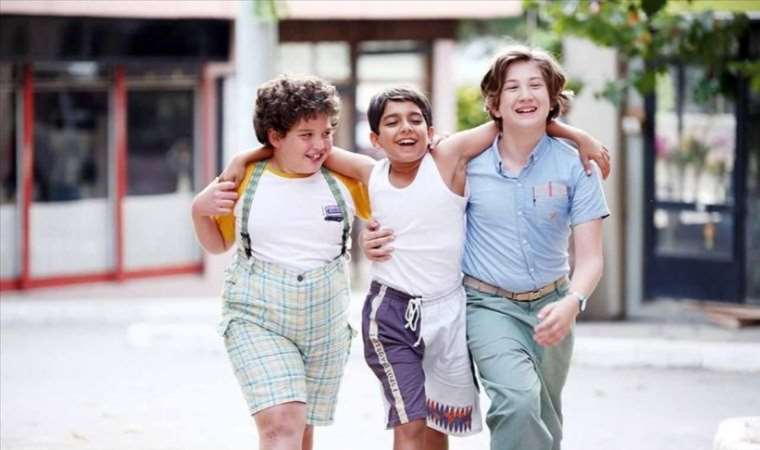 Mahalleden Arkadaşlar filminin konusu ne? Mahalleden Arkadaşlar filminin oyuncuları kim?