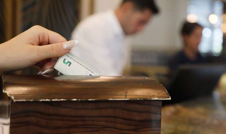 Antalya'da turistlerin bahşiş alışkanlıkları: Kim ne kadar bahşiş veriyor?