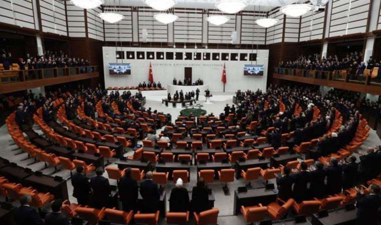 CHP'li Tanrıkulu da aralarında