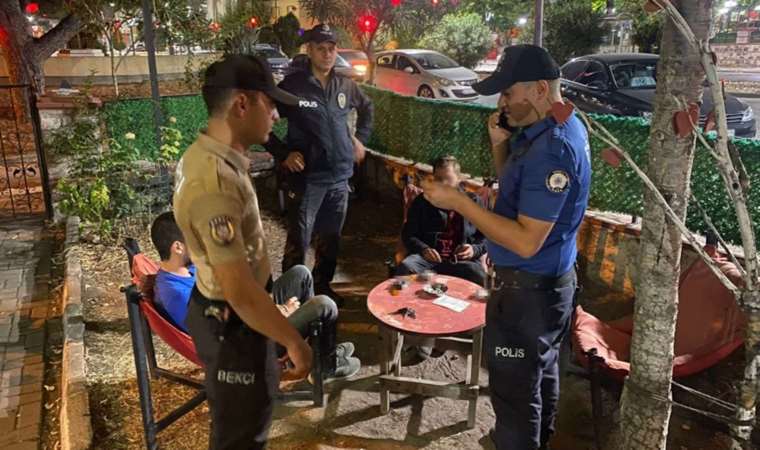 Günlük kiralık evlerde denetim: 8 şahıs yakalandı