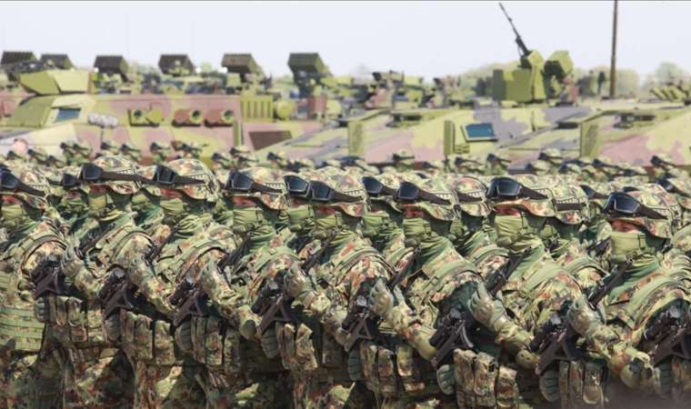 AB'den Sırbistan'a çağrı: Askeri yığınağı derhal durdurmalı