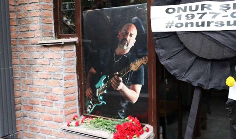 Müzisyen Onur Şener katledilişinin 1'inci yılında anıldı