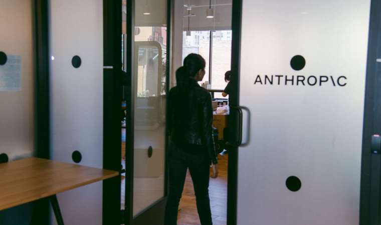 Yapay zeka şirketine 'telif hakkı' suçlaması...