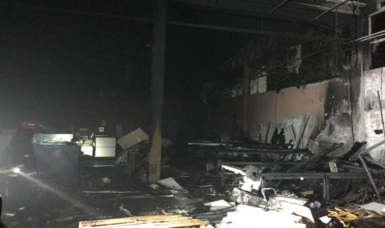 Mobilya atölyesinde korkutan yangın! (20 Ekim 2023)