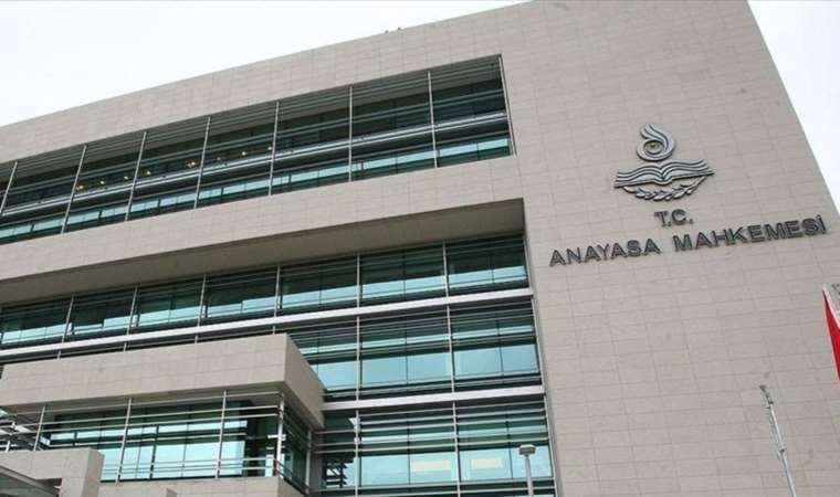 AYM kararı: Artık anne de ‘soybağının reddi’ davası açabilir
