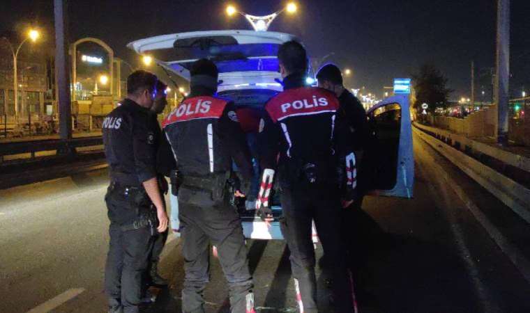 Polisten kaçan lüks cipten ruhsatsız tabanca çıktı: 5 gözaltı!