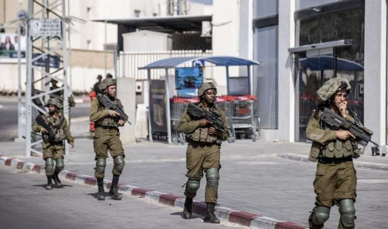 İsrail, Lübnan'ın güneyindeki bazı noktaları vurdu