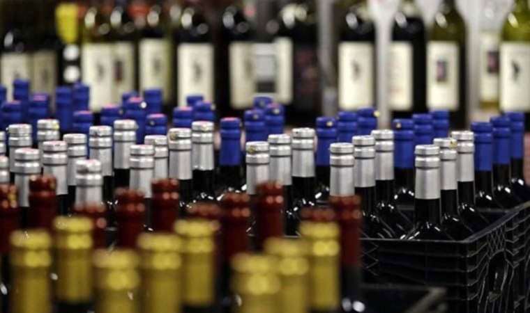 İzmir'de sahte içki can aldı: Bir kişi hayatını kaybetti