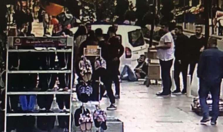 İstanbul’da bıçaklı eş dehşeti: Evli olduğu erkeği sokak ortasında göğsünden bıçakladı