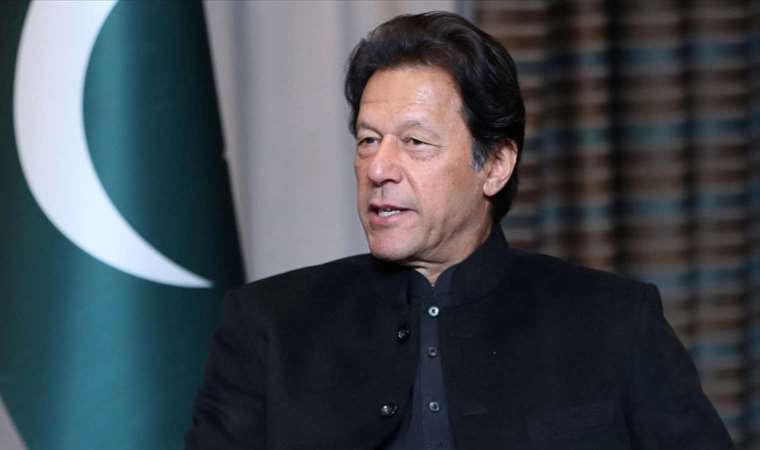 İmran Han 'devlet sırlarını ifşa etmekle' suçlandı