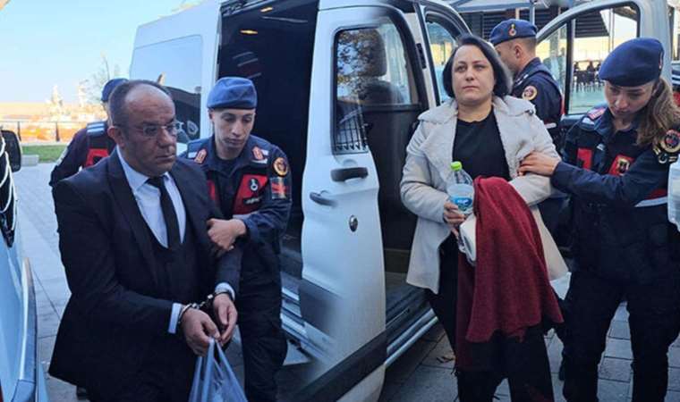 Cinayetten tutuklu sevgililer, suçu birbirlerinin üzerine attı!