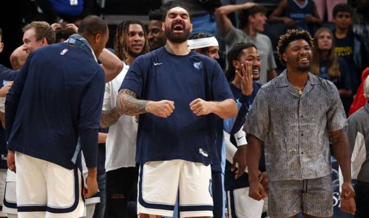 NBA'de şok... Steven Adams sezonu kapattı!