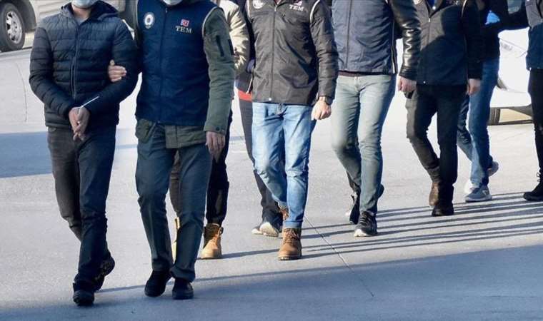 FETÖ'nün hücre evlerine operasyon... 94 şüpheli gözaltına alındı!