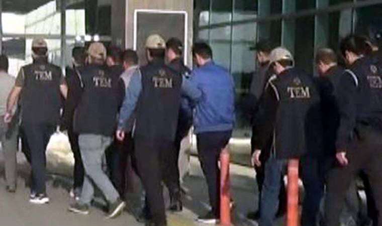 Manisa'da FETÖ operasyonu: 15 gözaltı