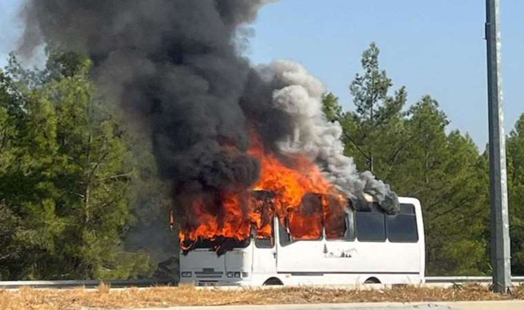 Karavana çevirdiği midibüste yaşamını yitirdi