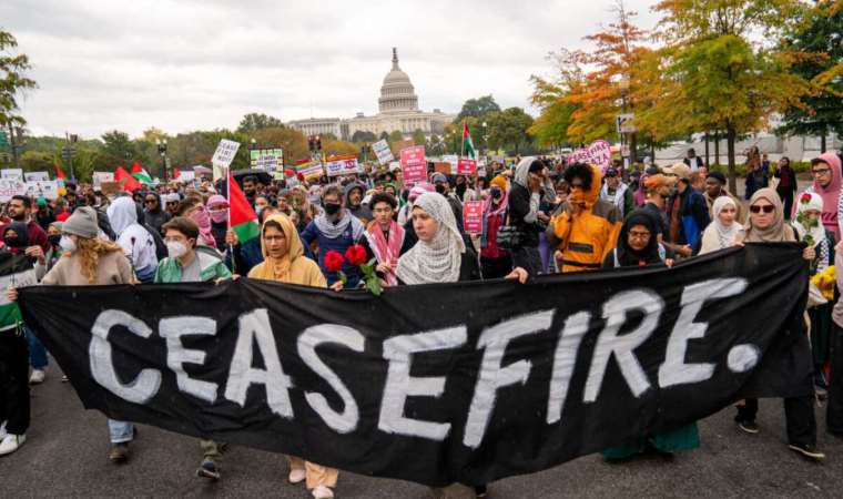ABD'de protestocular, kongre salonunda oturma eylemi yaptı