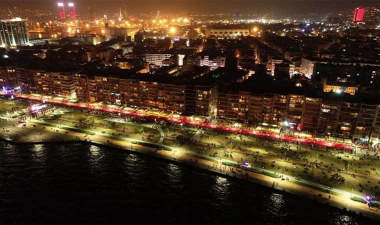 İzmir’in saat saat 29 Ekim Cumhuriyet Bayramı programı