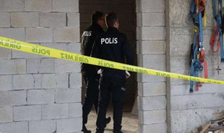 Feci olay... Asansör boşluğuna düşen işçi hayatını kaybetti!